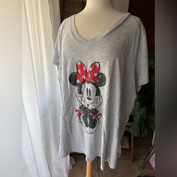 Gray Minnie Mouse Graphic T-Shirt - Picture 1 of 2